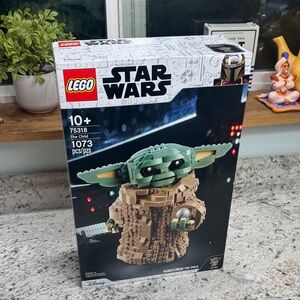 LEGO Star Wars Mandalorian The Child Set. New.